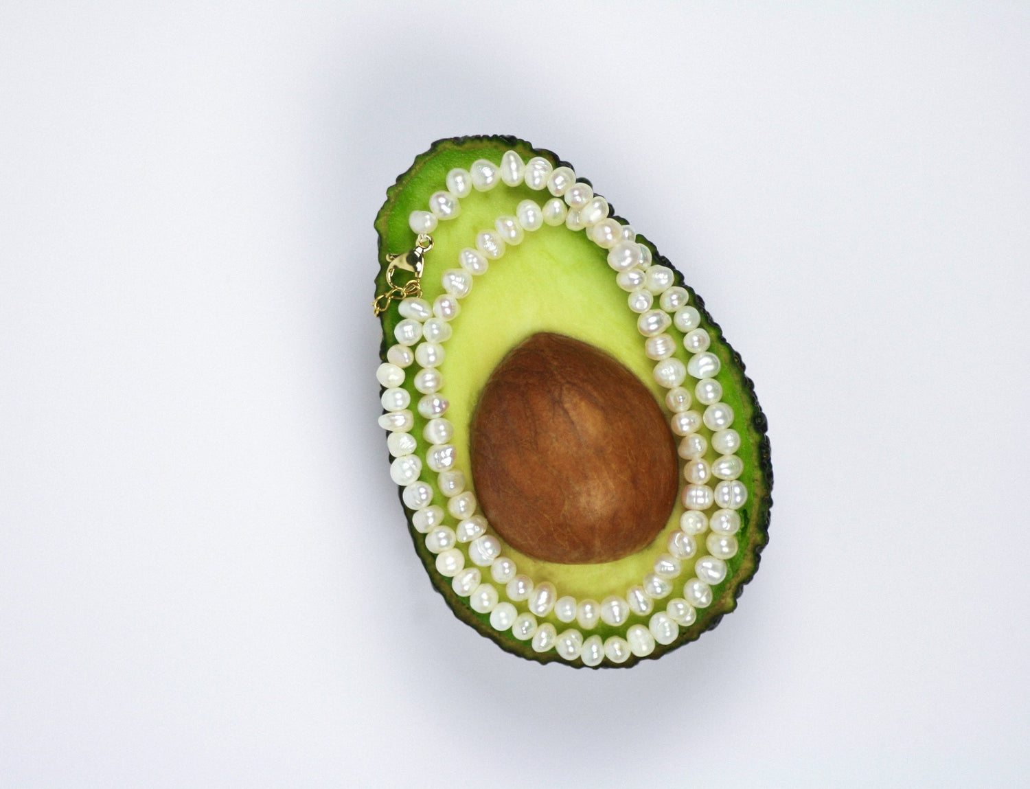 Avocado mit Süßwasserperlen Kette PULSE CHOKER. 